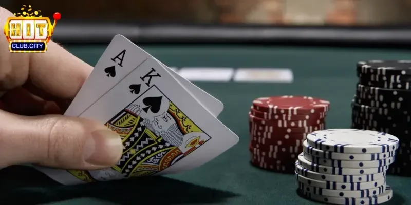 Tổng quan về cổng game bài đổi thưởng Hitclub
